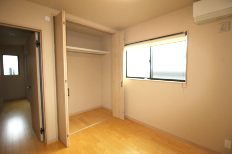 香美市土佐山田町旭町　中古戸建　【未入居物件】　モデルハウスの収納|2Ｆ　北西の部屋　4.5帖