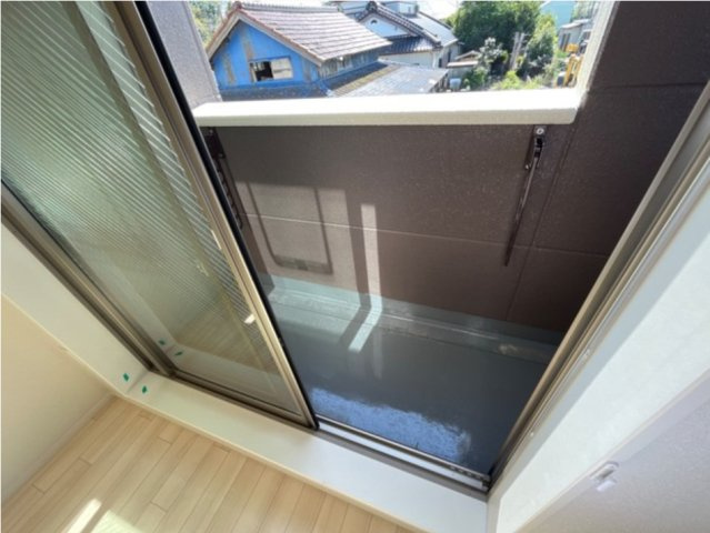 【バルコニー】