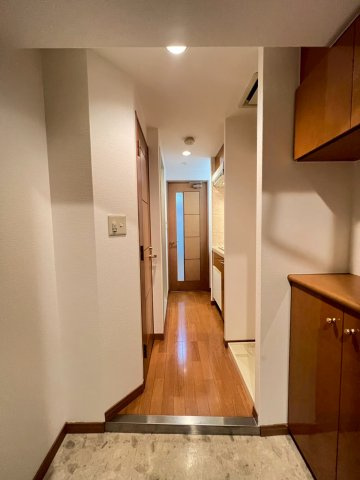 エステムコート神戸・ハーバーランド前の玄関