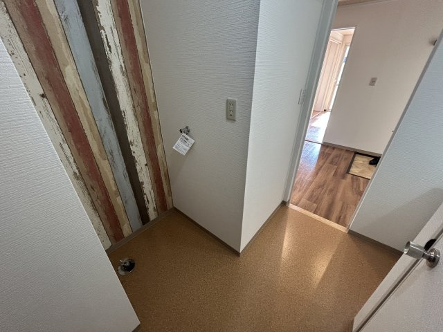 トゥインクル吉田C棟のその他|洗濯機置き場