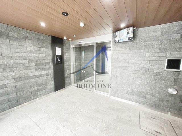 AZEST柴又のエントランス