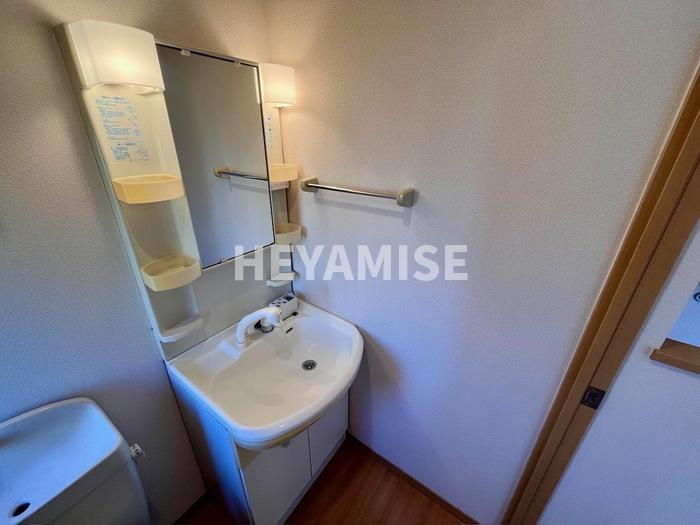 リースランド溝陸Aの洗面所|※室内画像は類似物件のもの