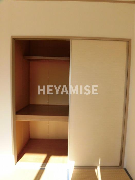 ロイヤルガーデン永田 A棟の収納|※室内画像は別号室のもの