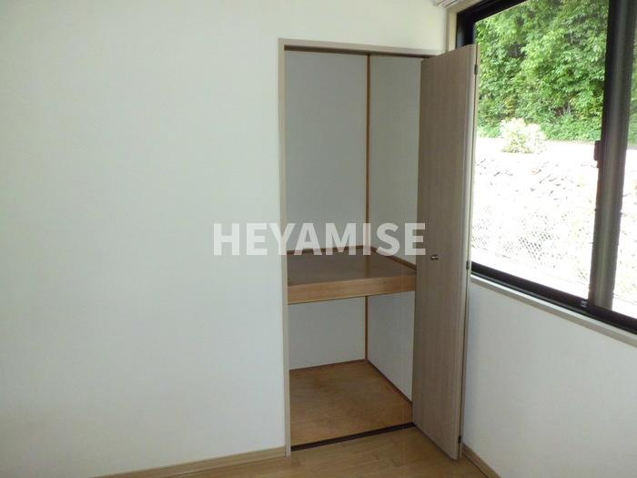 ロイヤルガーデン永田 A棟の内装