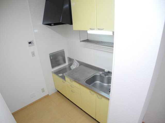 ロイヤルシティ富の原のキッチン|※室内画像は別号室のもの