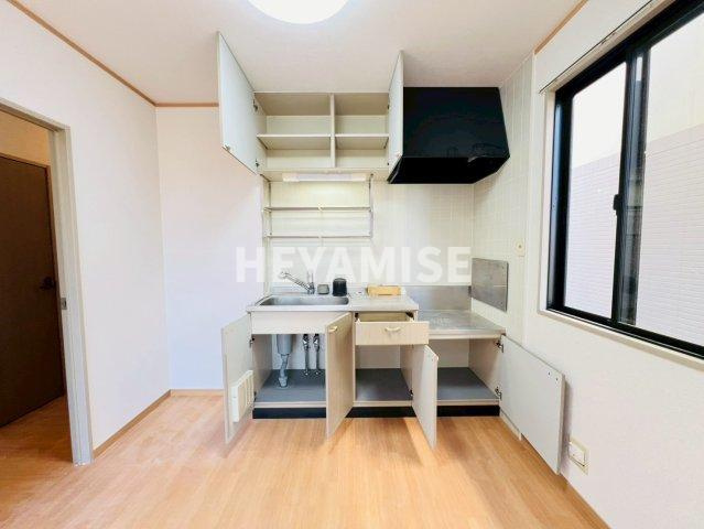 コンフォートたらみA棟の居間・リビング