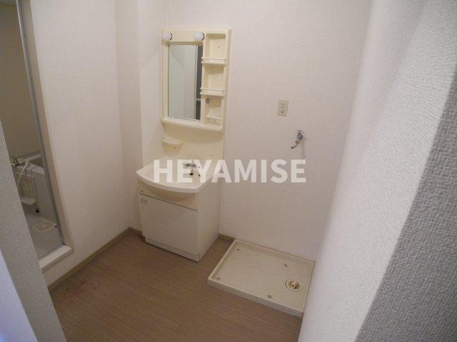 フォーレスト久山　B棟の洗面所|※同物件反転タイプの写真でございます※現況を優先します※