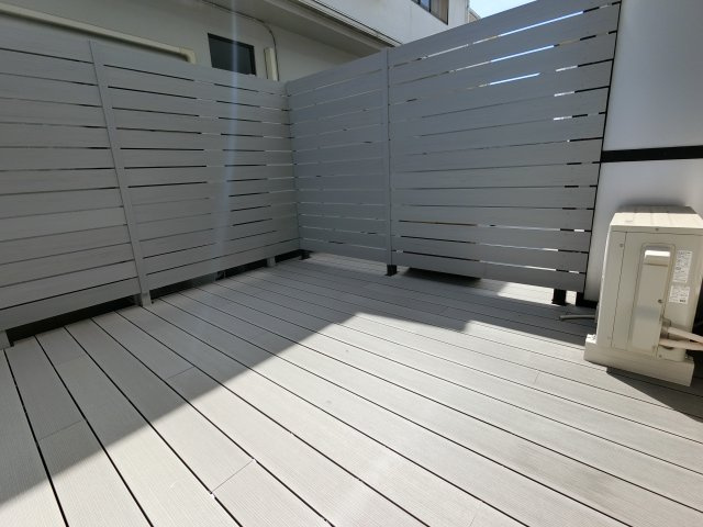 【バルコニー】