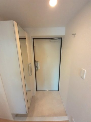 フィーカ蒲田の玄関