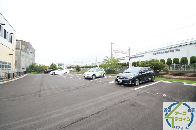 グランディール　サクラ　1番館の駐車場