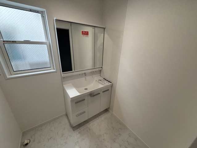 広島市南区宇品御幸１丁目の独立洗面台