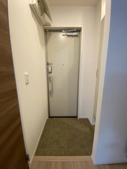 ル・コフレ深江橋の玄関|同マンション別部屋：参考写真