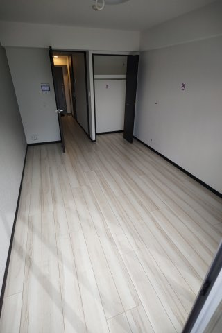 ＧＥＮＯＶＩＡ西高島平ｓｋｙｇａｒｄｅｎの居間・リビング