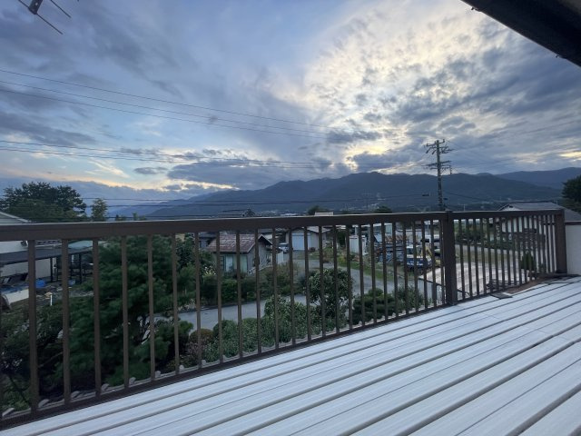 伊那市東春近　中古住宅のバルコニー|ルーフバルコニー