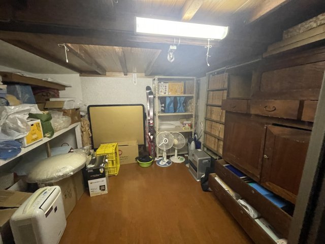 伊那市東春近　中古住宅|蔵、1階部分フローリング張り替えてあります