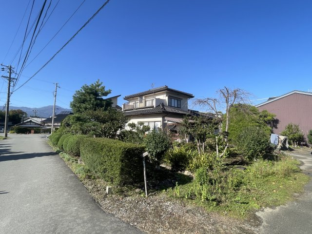 伊那市東春近　中古住宅の外観