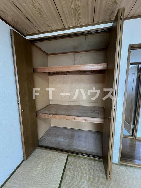 リナーハイツの収納