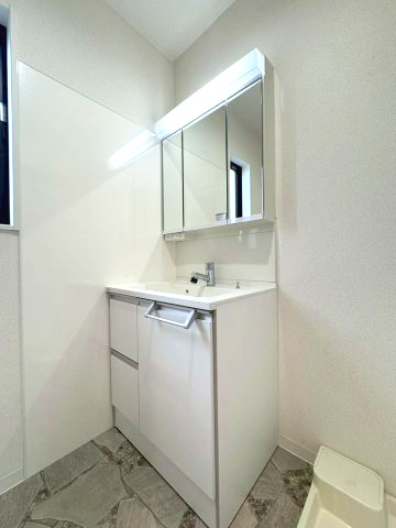 パティオ根来の独立洗面台