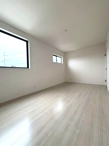 パティオ根来の洋室