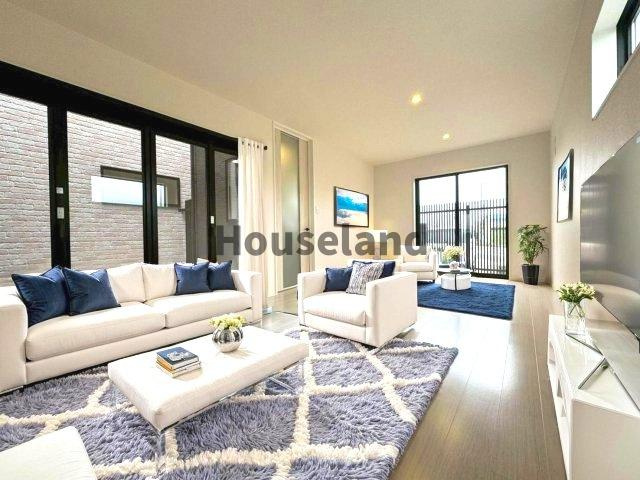 パティオ根来の居間・リビング