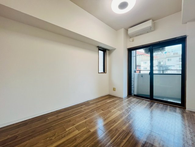 エステムコート神戸・県庁前の居間・リビング