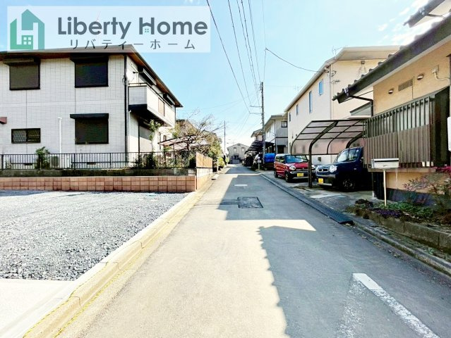 第2つくば市城山　新築戸建の前面道路含む現地写真