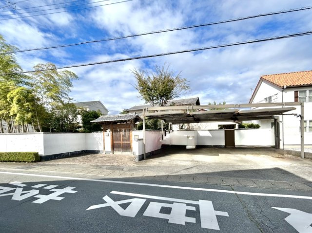 【中古戸建】安中市安中の外観|■外観｜親戚や友人を何度でも招きたくなってしまうようなお家です( ＾＾ )