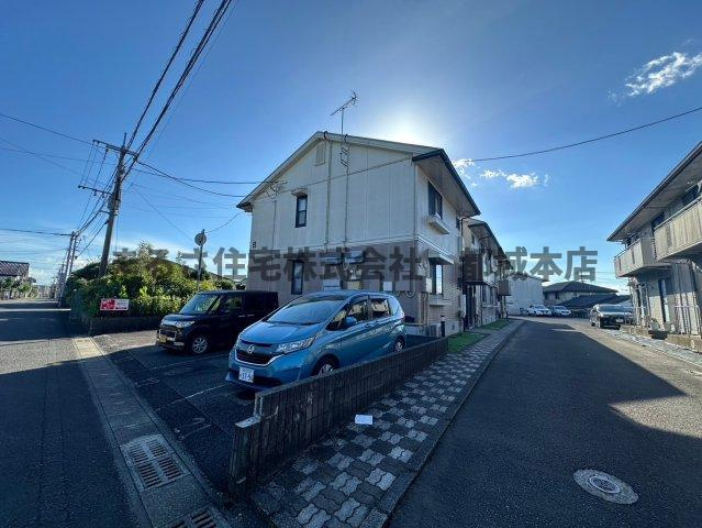 セジュールウエストの駐車場