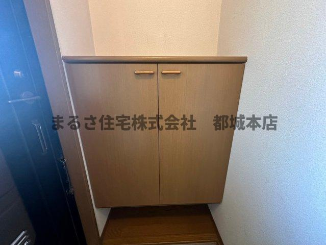 セジュールウエストの玄関|B202の写真です