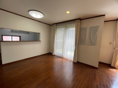 【居間・リビング】 | さつき台二丁目16番18号（C-18）