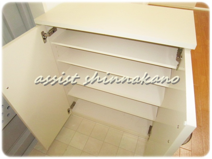 弥生町ビレッジの玄関