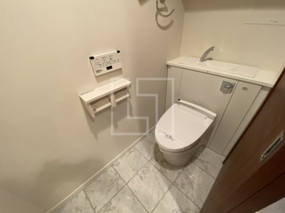 【トイレ】 | リーガル京町堀 | リーガル京町堀　温水洗浄便座