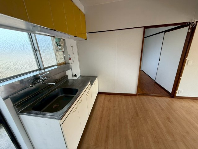 都城市　RC一棟マンションのキッチン