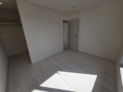 【洋室】 | リーブルガーデン．S　熊谷伊勢町第５　 | 現地２F洋室（2026年01月27日）撮影