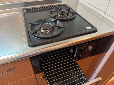 【キッチン】 | カラード・リーブス | グリル付きガスコンロ