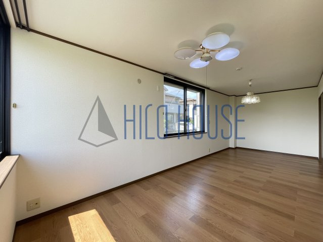 鶴舞4丁目戸建貸家の寝室