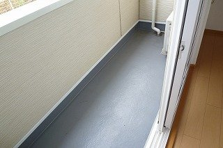 【バルコニー】 | フォンテーヌⅧ | バルコニーからの眺めを楽しみながら食事をしませんか