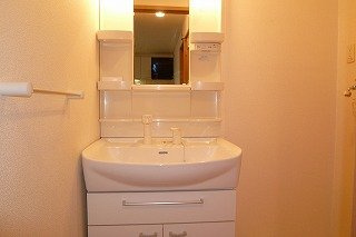 【洗面所】 | フォンテーヌⅧ | 洗面所です