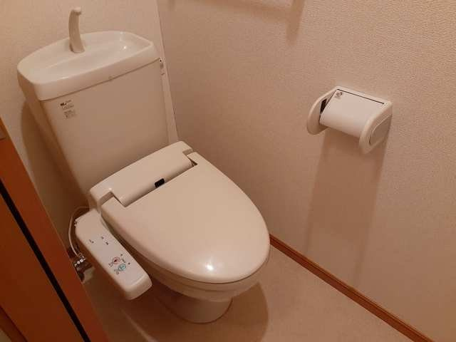 アルカンシエルⅢのトイレ|落ち着いたトイレです