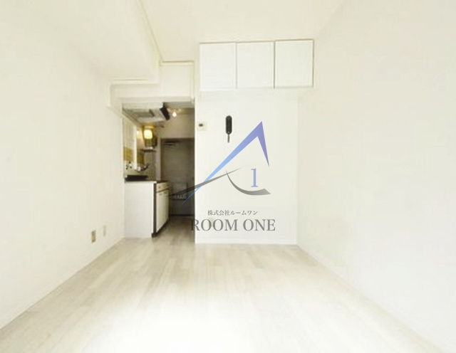 メゾン・ド・レコルテの居間・リビング|洋室のお部屋です。