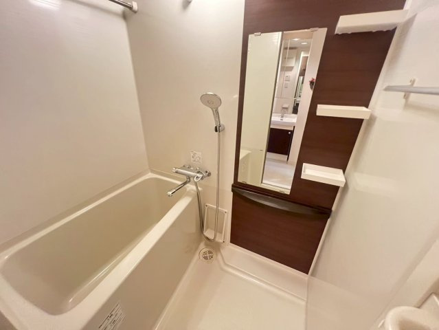 エステムコート神戸・県庁前の浴室