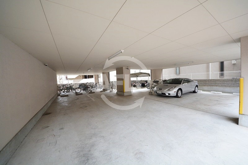 アーデン森之宮の駐車場|アーデン森ノ宮　平面駐車場