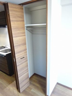 【収納】 | Le'a横濱アヴニール | ハンガーラック付きで楽々収納♪