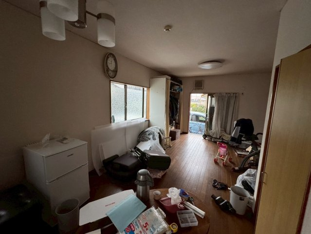 －三丁目不動産-熊谷市弥藤吾の居間・リビング