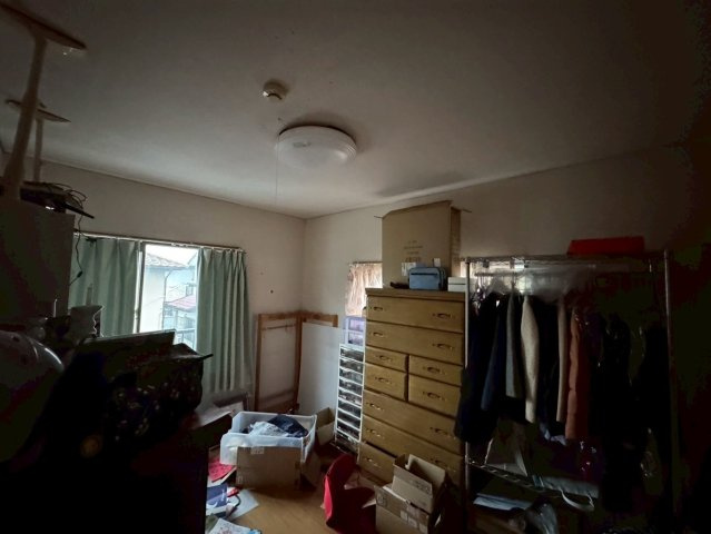 －三丁目不動産-熊谷市弥藤吾の洋室