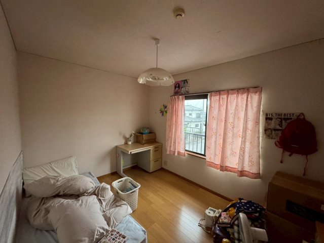 －三丁目不動産-熊谷市弥藤吾の洋室