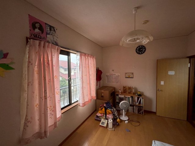 －三丁目不動産-熊谷市弥藤吾の洋室