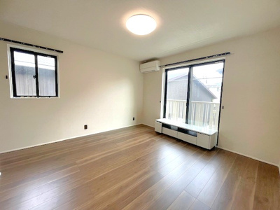 【洋室】 | 吉志新町一丁目6番2号（C-32）