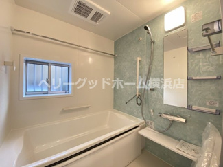 【内観：施工例】 | 大和市上草柳　 新築分譲住宅　全2棟/今回販売2棟（1号棟） | 同施工会社施工例写真（浴室）