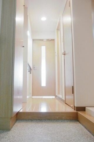 スカイコート目白台の玄関